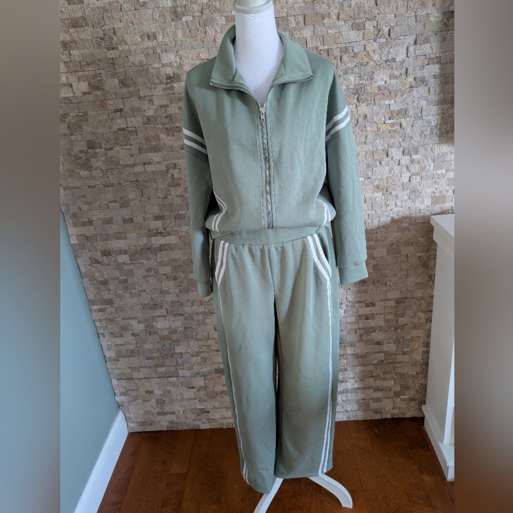 Sage Green 2 Piece Tracksuit Lounge Set Full Zip  Jacket Wide Leg Pants Large
